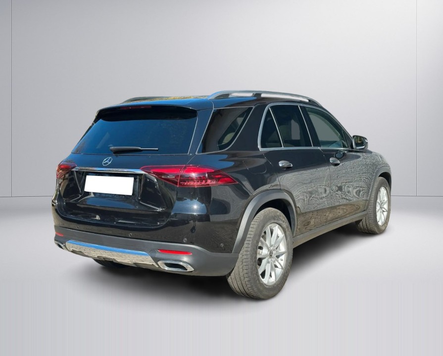Mercedes-Benz GLE 300d 4MATIC (2)