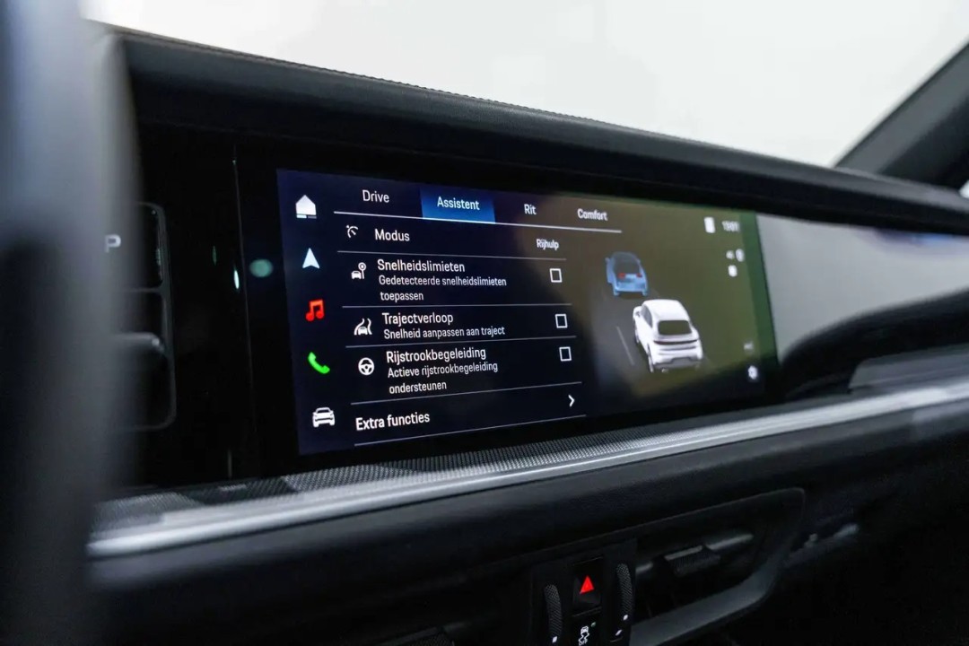 Porsche Cayenne Hybrid - foto 15