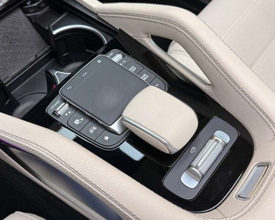 Mercedes-Benz GLE 400d 4MATIC AMG Line - foto 24