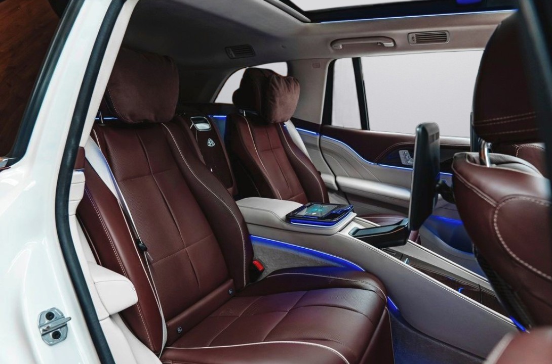 Mercedes-Benz GLS Maybach 600 - foto 19