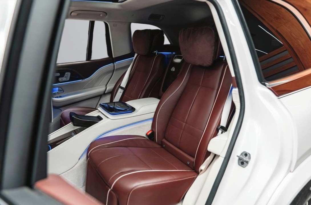 Mercedes-Benz GLS Maybach 600 - foto 20