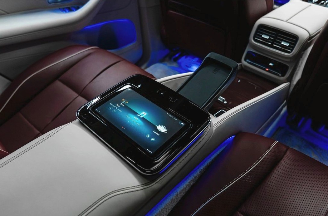 Mercedes-Benz GLS Maybach 600 - foto 16