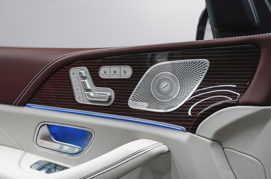 Mercedes-Benz GLS Maybach 600 - foto 27