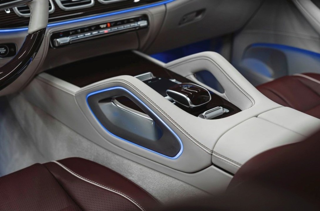 Mercedes-Benz GLS Maybach 600 - foto 15