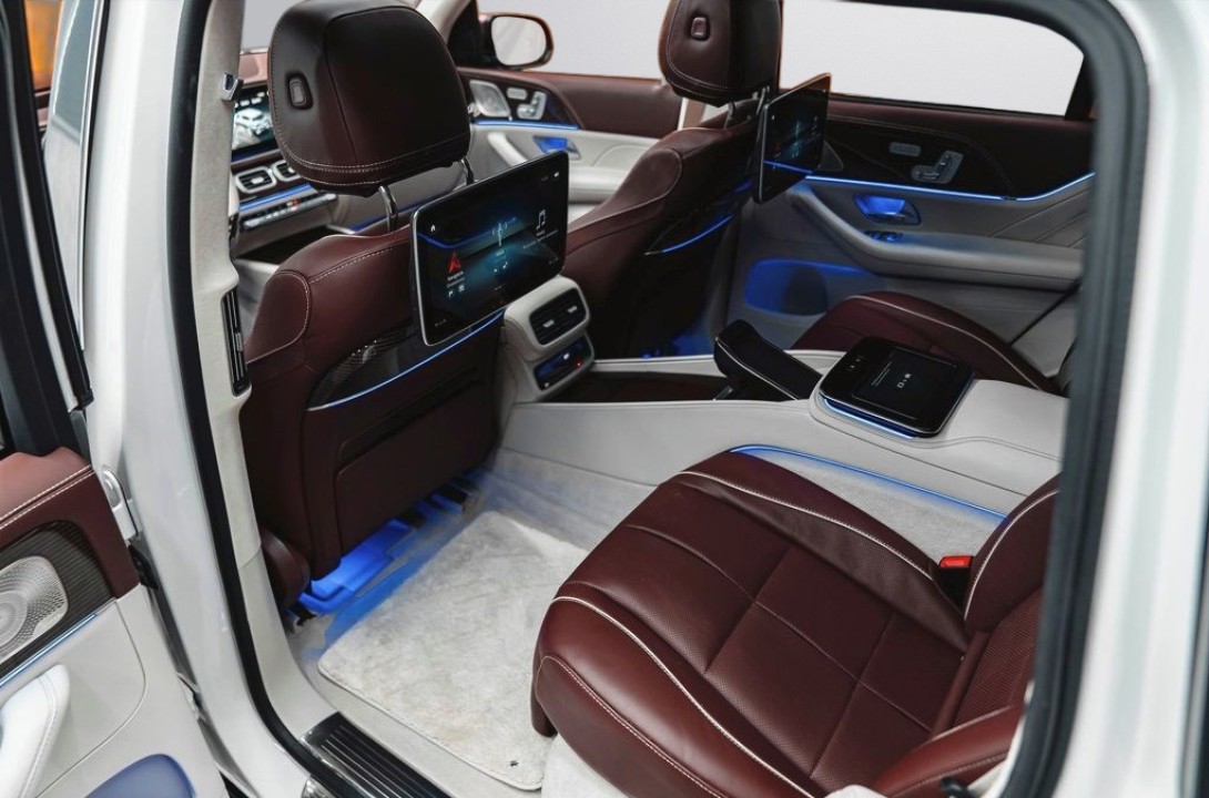 Mercedes-Benz GLS Maybach 600 - foto 25