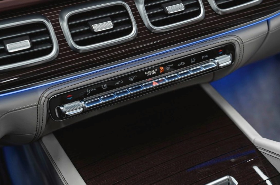 Mercedes-Benz GLS Maybach 600 - foto 12