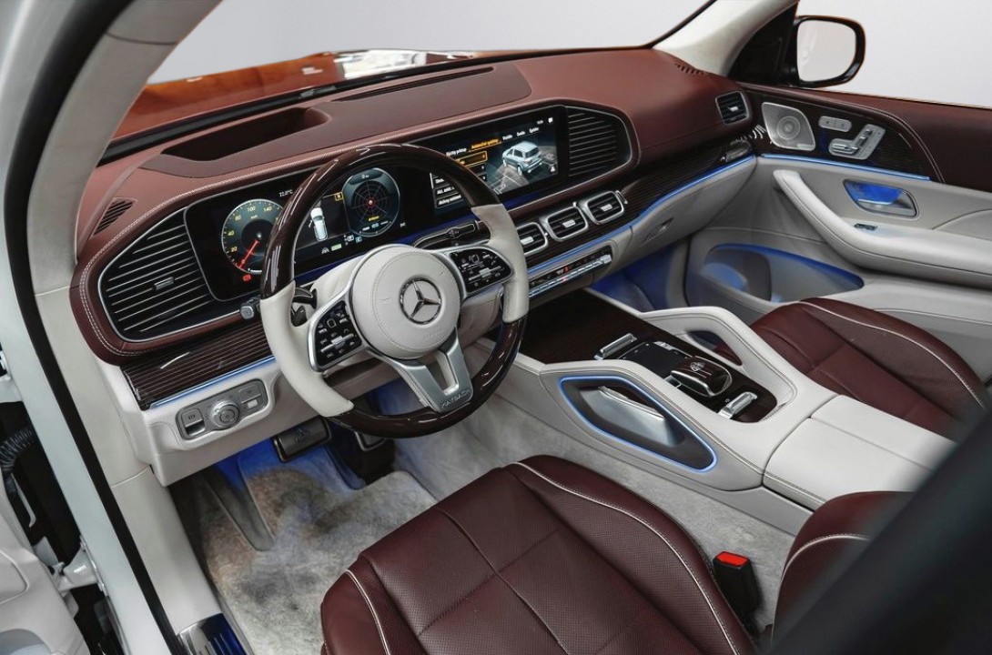 Mercedes-Benz GLS Maybach 600 - foto 7