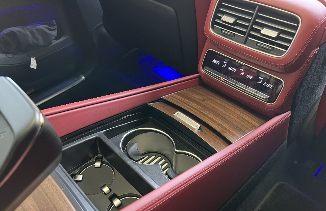 Mercedes-Benz GLS Maybach 600 - foto 16