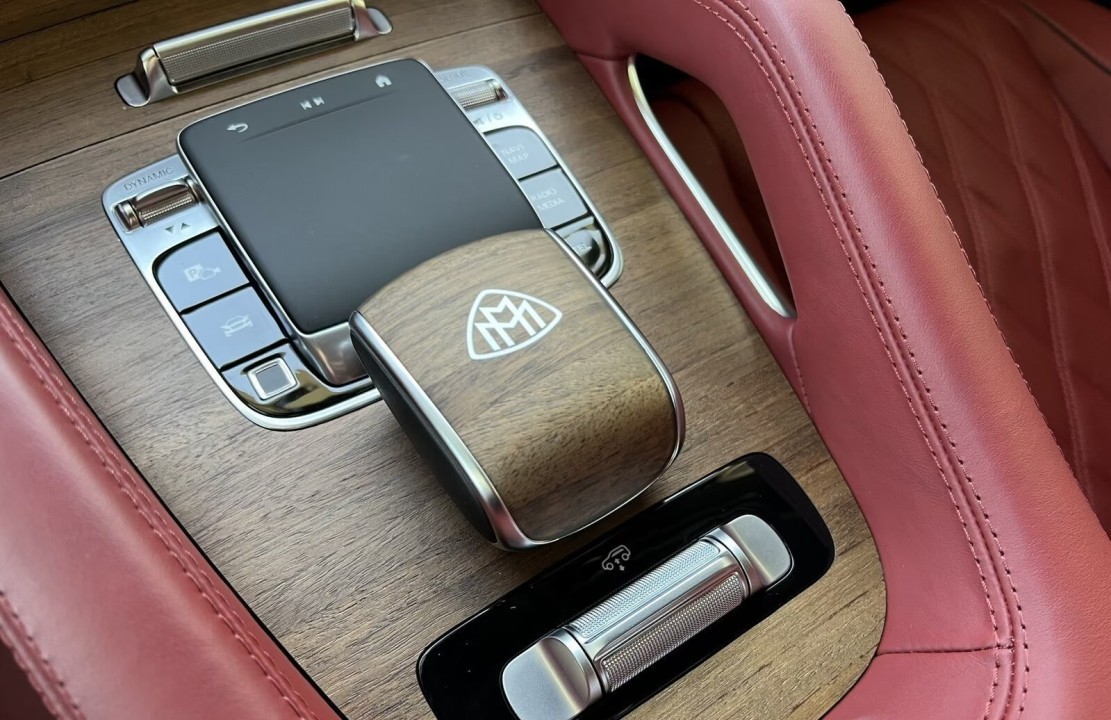 Mercedes-Benz GLS Maybach 600 - foto 12