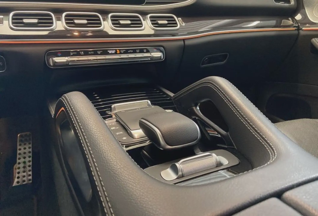 Mercedes-Benz GLE 400d 4MATIC AMG Line - foto 12