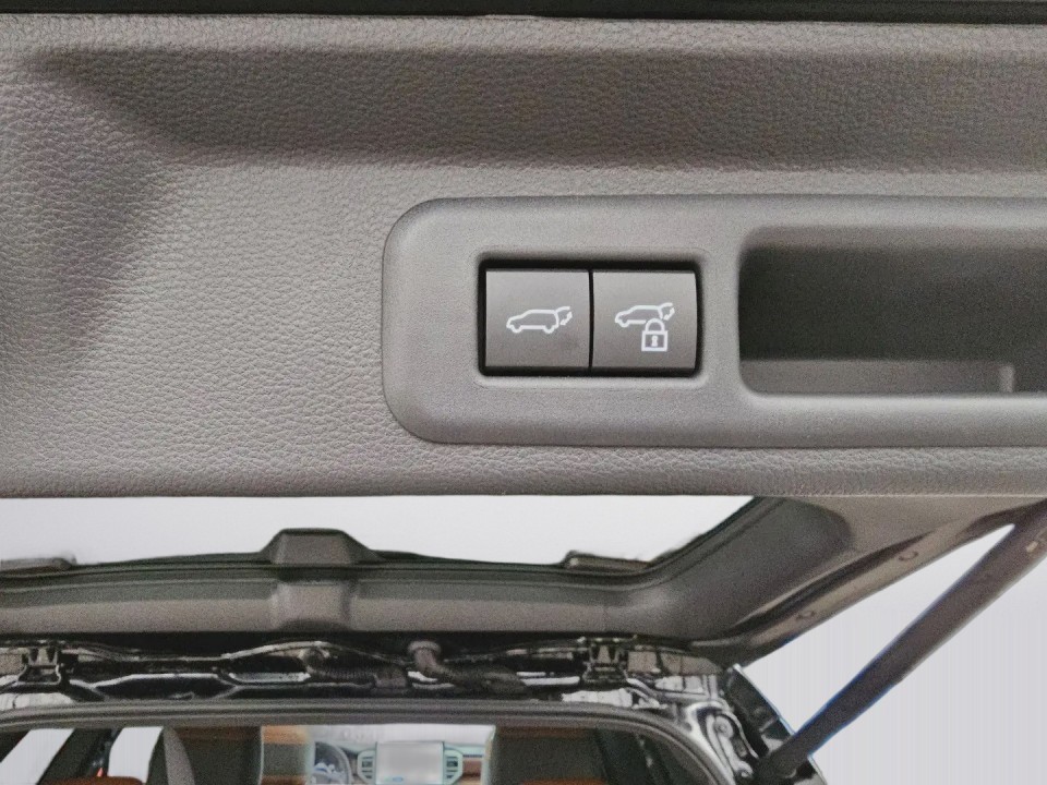 Toyota Sequoia 1794 Edition - foto 12