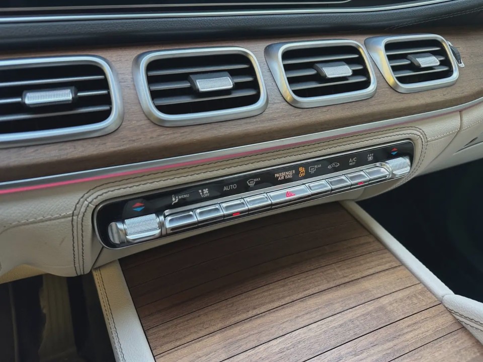 Mercedes-Benz GLE 300d 4MATIC - foto 9