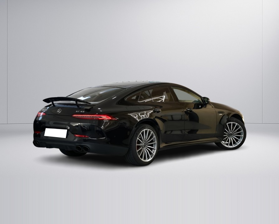 Mercedes-Benz AMG GT 43 4MATIC (2)