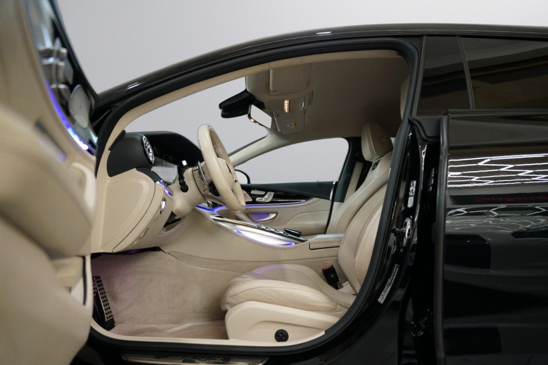 Mercedes-Benz AMG GT 43 4MATIC - foto 10