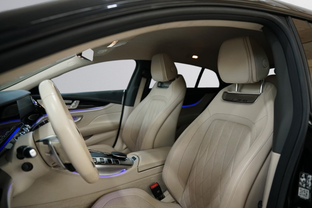 Mercedes-Benz AMG GT 43 4MATIC - foto 9