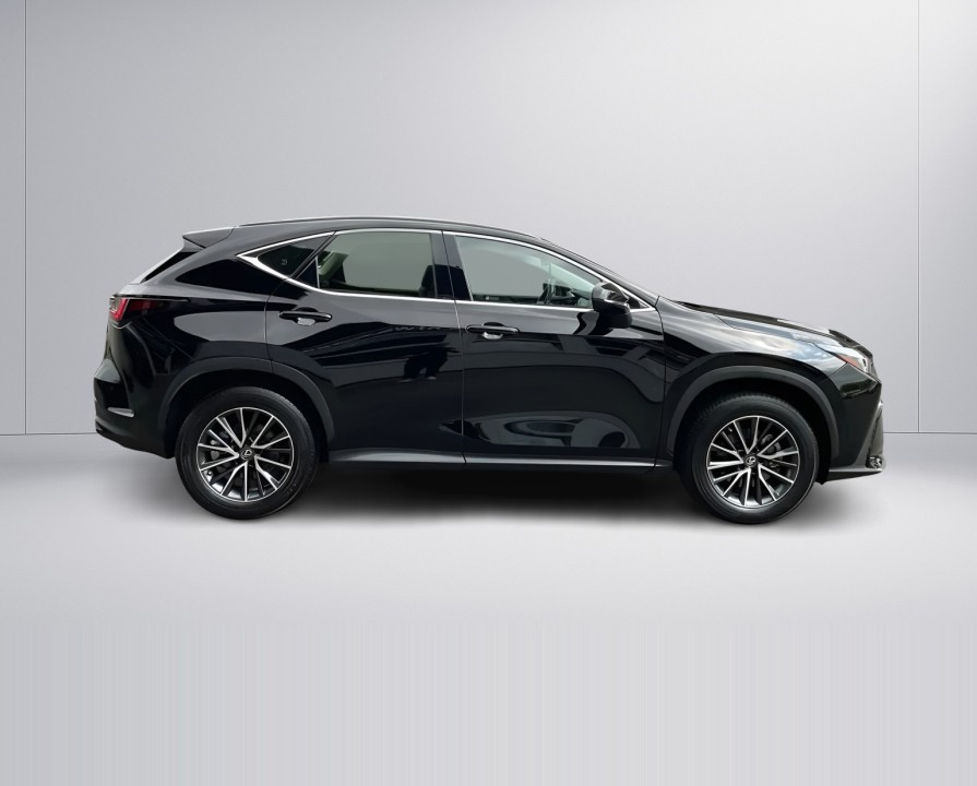 LEXUS NX 2023 — imagine 2