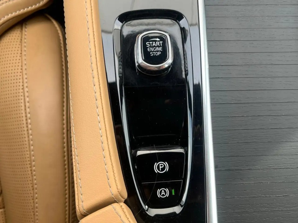 Volvo XC90 T8 Recharge AWD Ultimate Bright - foto 14