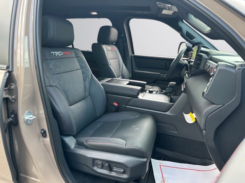 Toyota Sequoia TRD Pro 4WD - foto 11