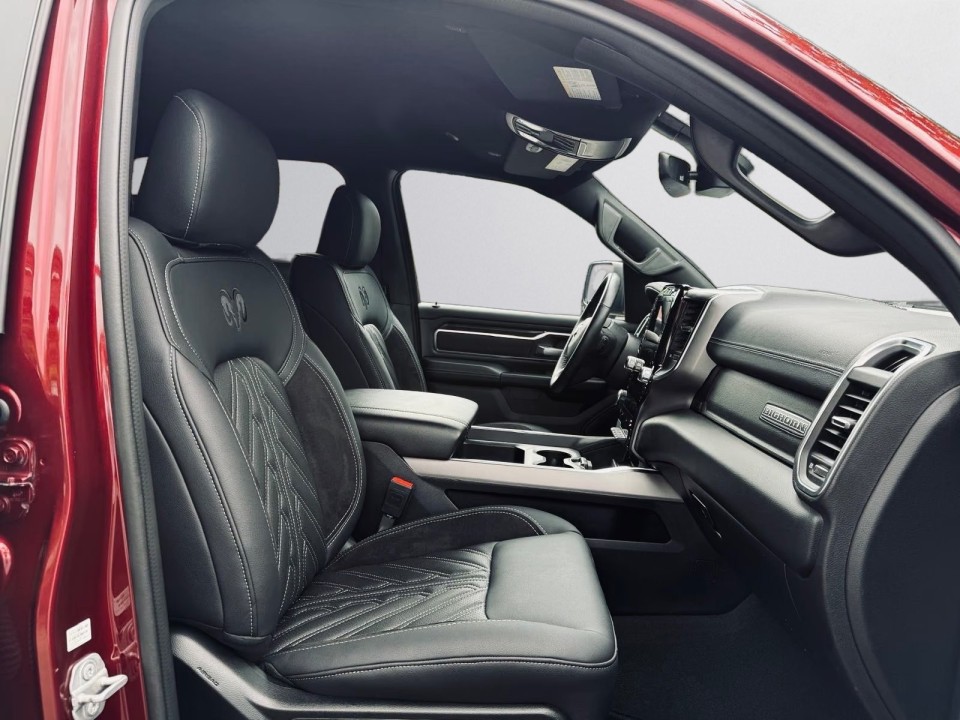Dodge RAM 1500 Limited V8 4x4 - foto 32