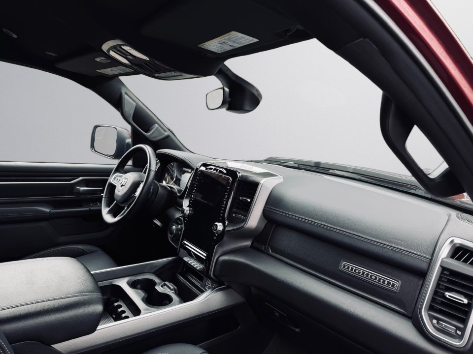 Dodge RAM 1500 Limited V8 4x4 - foto 31