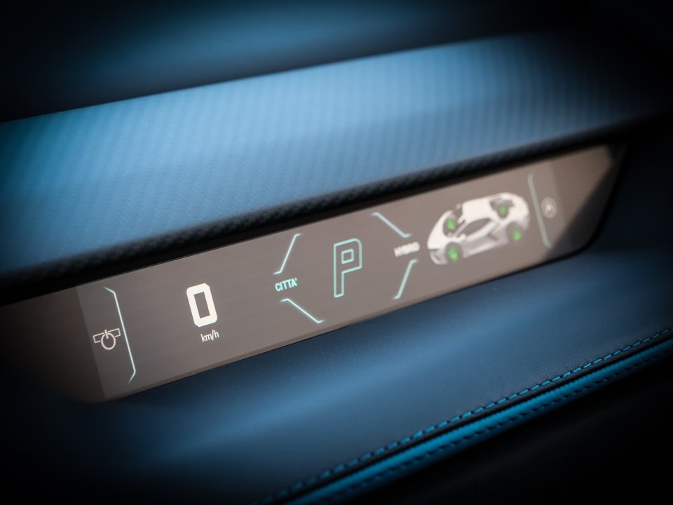 Lamborghini Revuelto - foto 14