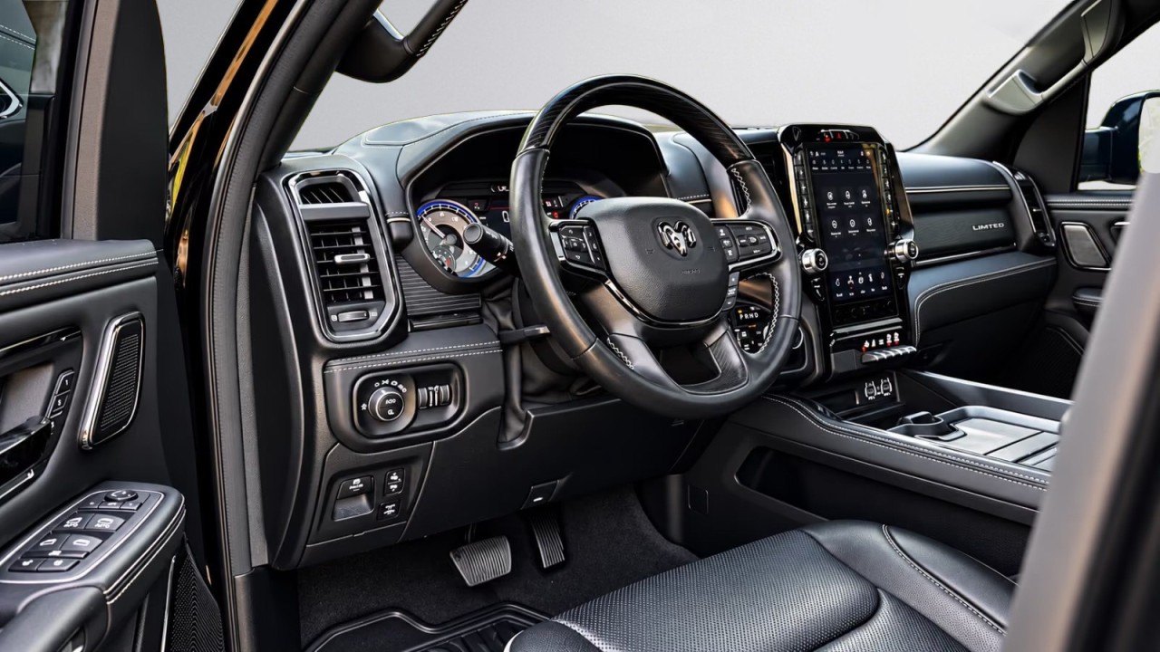 Dodge RAM 1500 Limited - foto 13
