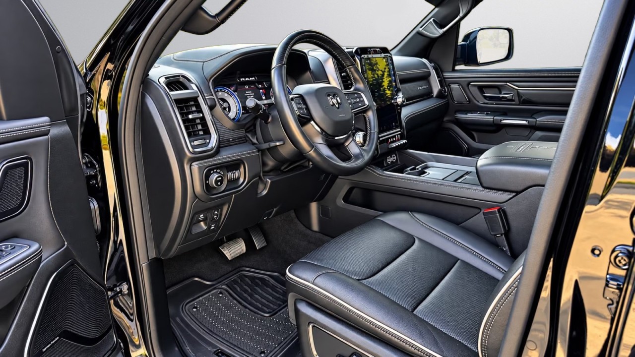 Dodge RAM 1500 Limited - foto 12