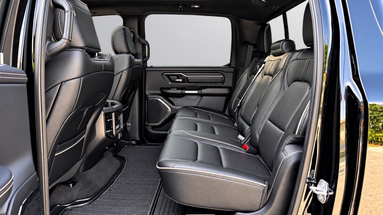 Dodge RAM 1500 Limited - foto 14