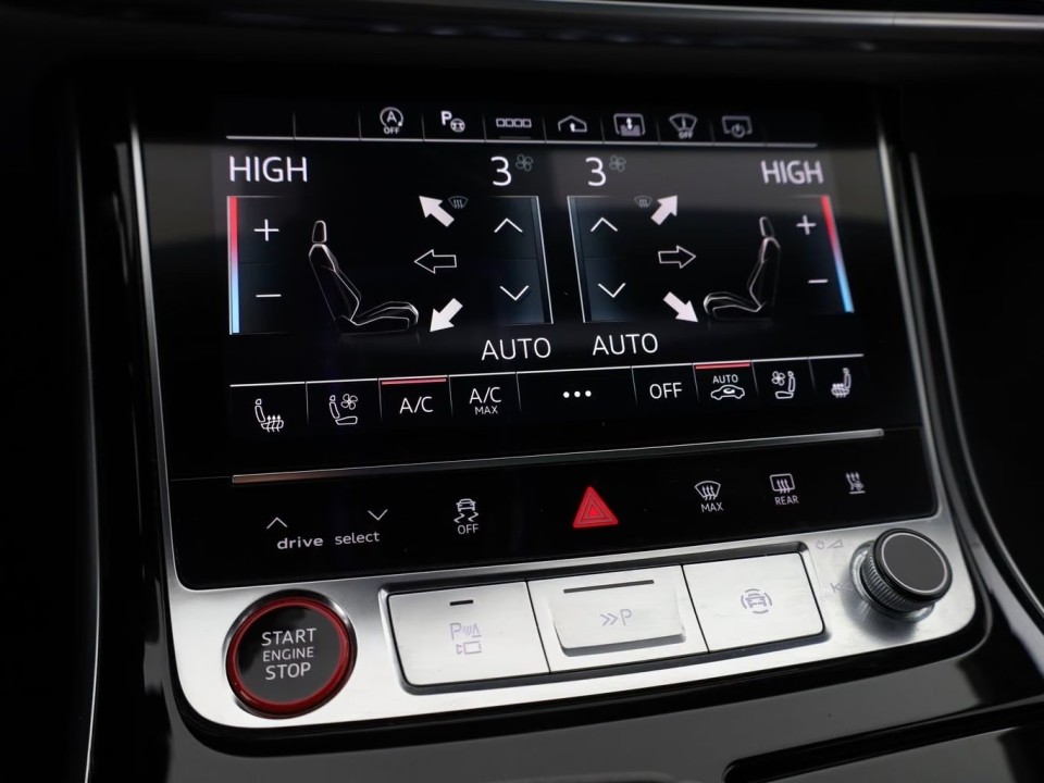Audi S8 TFSI quattro - foto 16