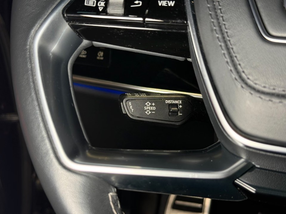 Audi S8 TFSI quattro - foto 14