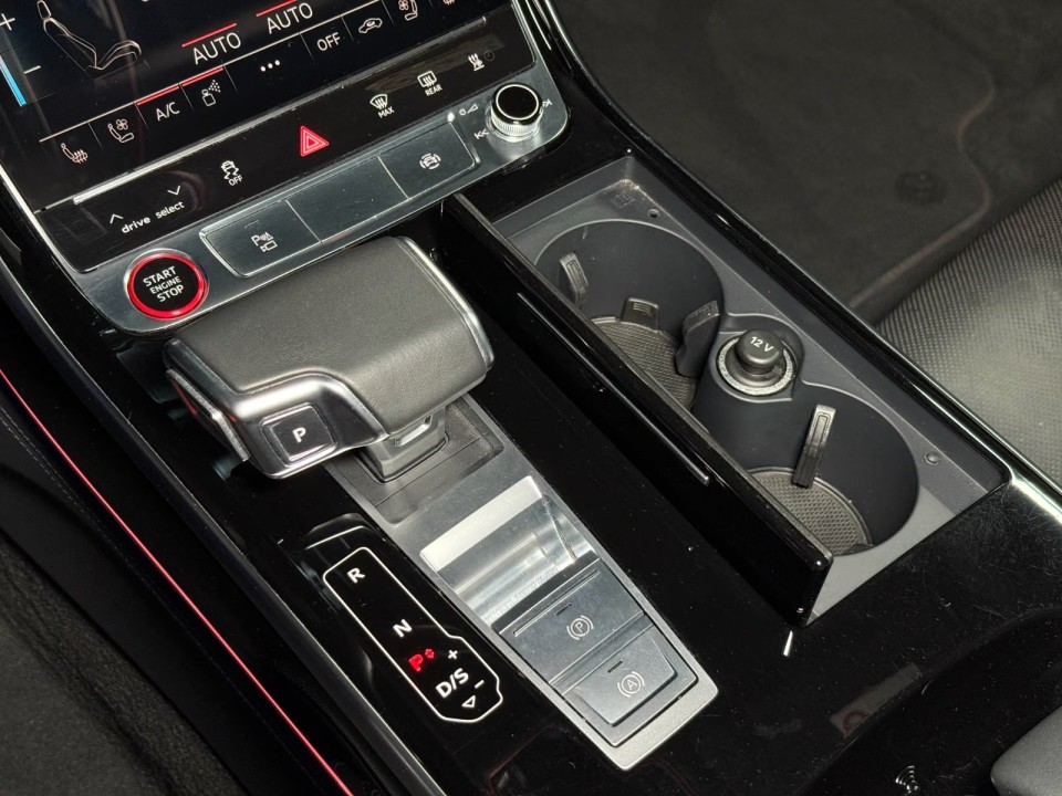 Audi S8 TFSI quattro - foto 10