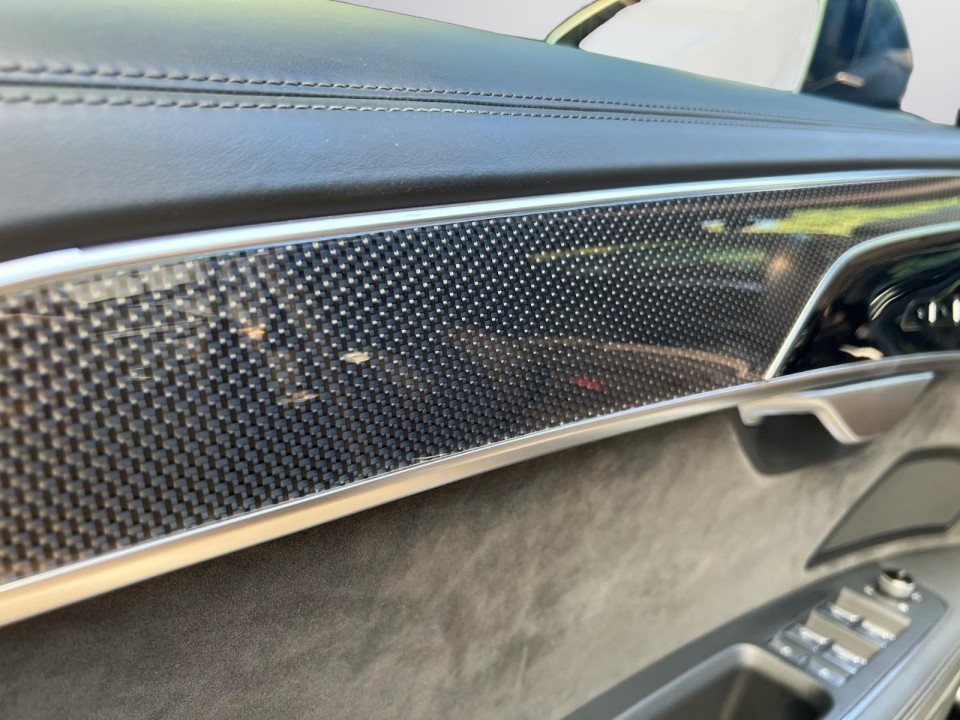 Audi S8 TFSI quattro - foto 19