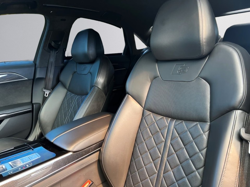 Audi S8 TFSI quattro - foto 16