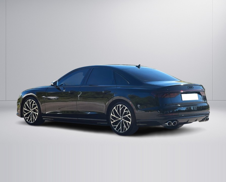 Audi S8 TFSI quattro (4)