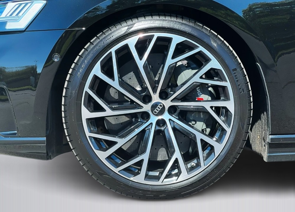 Audi S8 TFSI quattro - foto 23