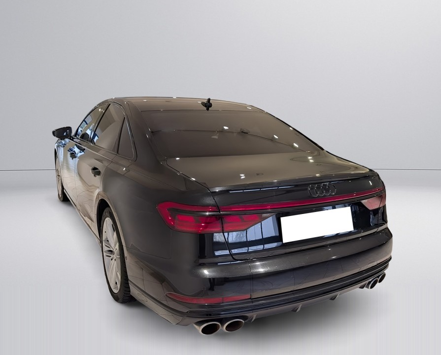 Audi S8 TFSI quattro (5)