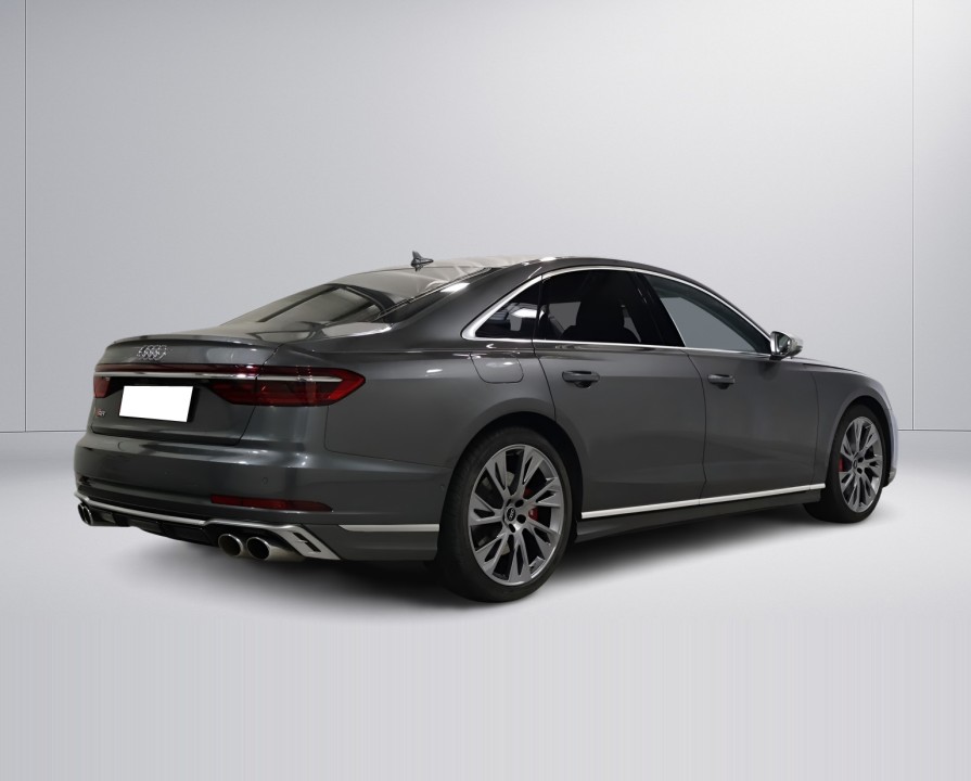 Audi S8 TFSI quattro (3)