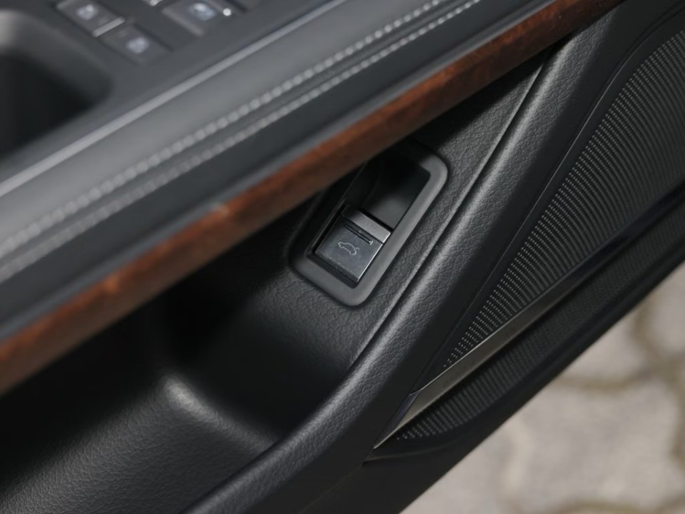 Audi S8 TFSI quattro - foto 18