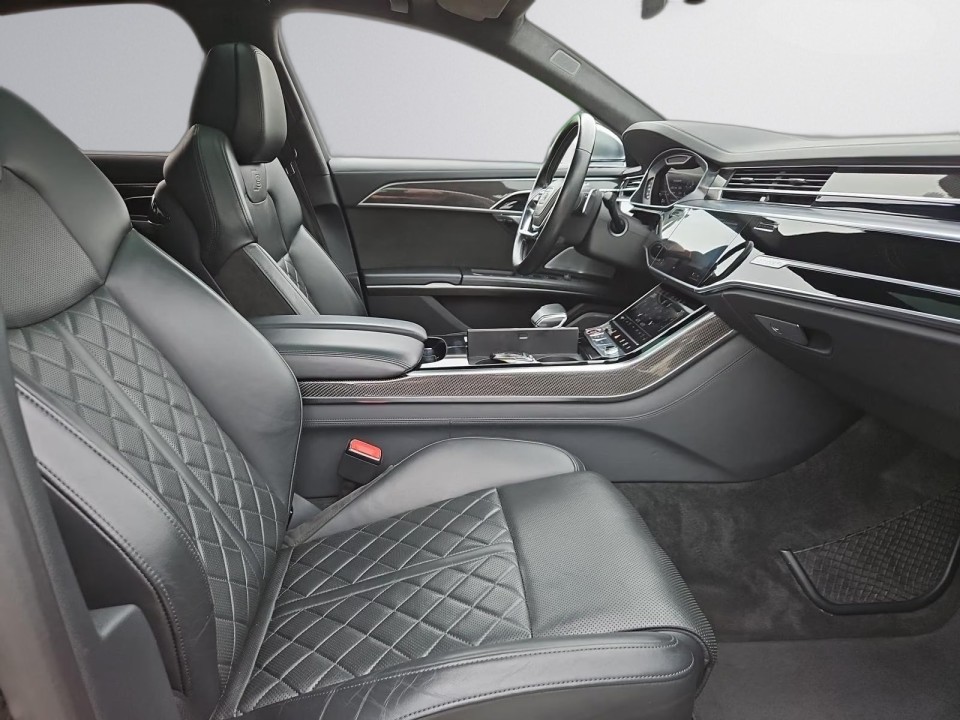 Audi S8 TFSI quattro - foto 12
