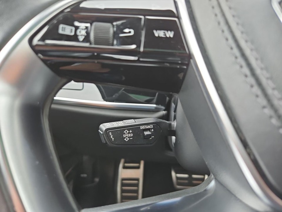 Audi S8 TFSI quattro - foto 16