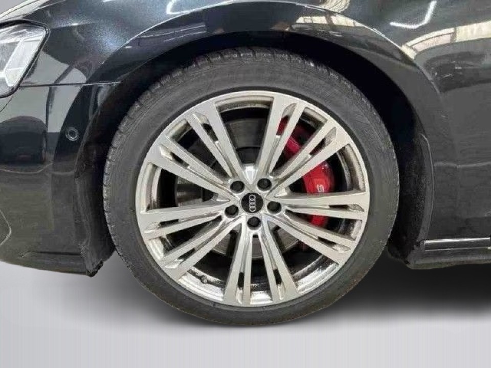 Audi S8 TFSI quattro - foto 11
