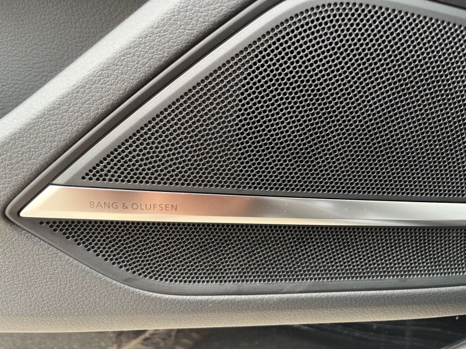 Audi S8 TFSI quattro - foto 22