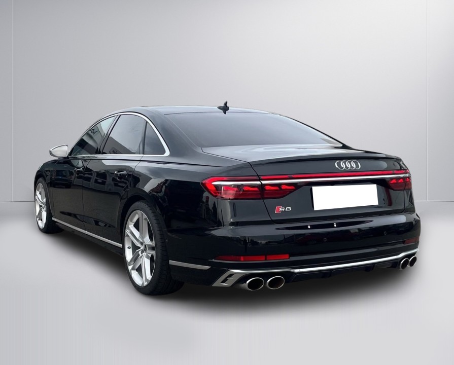 Audi S8 TFSI quattro (5)