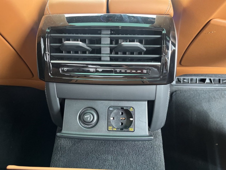 Audi S8 TFSI quattro - foto 16