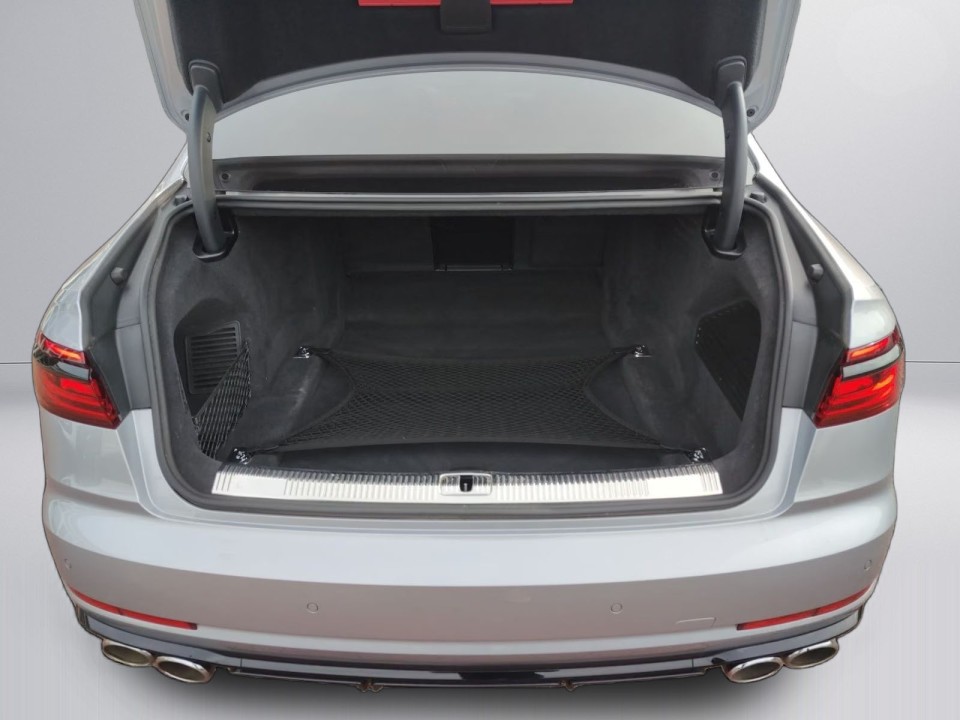Audi S8 TFSI quattro - foto 18
