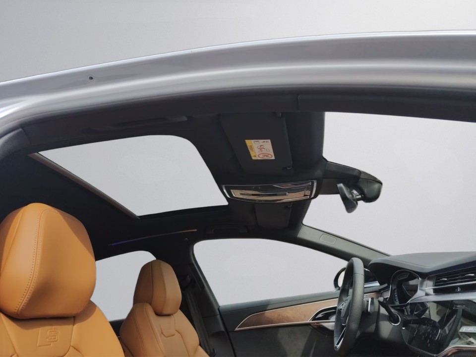 Audi S8 TFSI quattro - foto 14