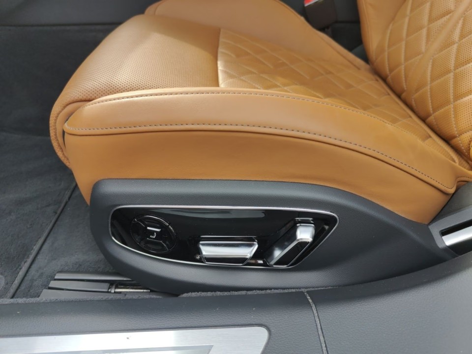 Audi S8 TFSI quattro - foto 17