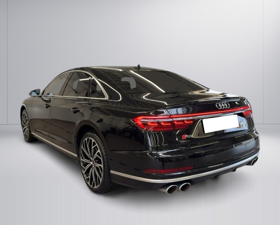 Audi S8 TFSI quattro (3)