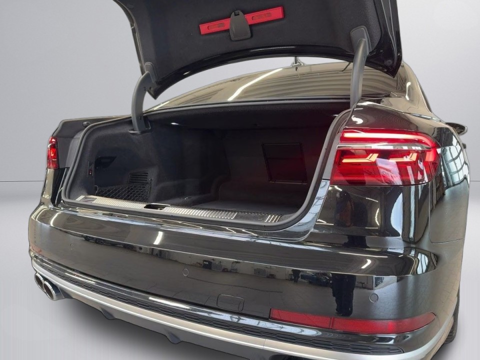 Audi S8 TFSI quattro - foto 14