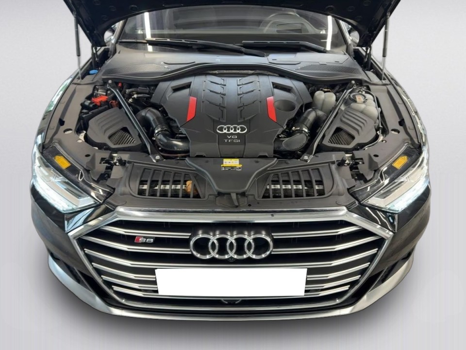 Audi S8 TFSI quattro - foto 15